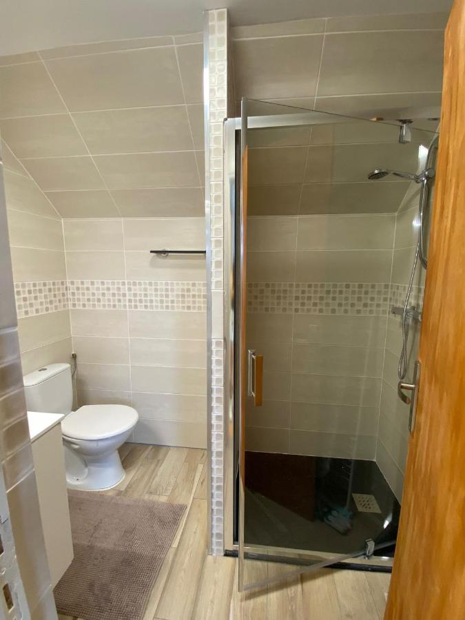 Appartements Cdg Joigny Dış mekan fotoğraf