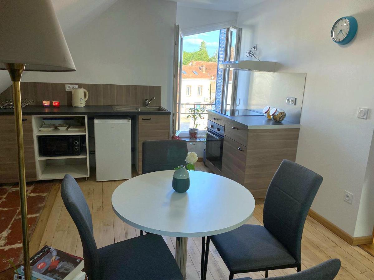 Appartements Cdg Joigny Dış mekan fotoğraf