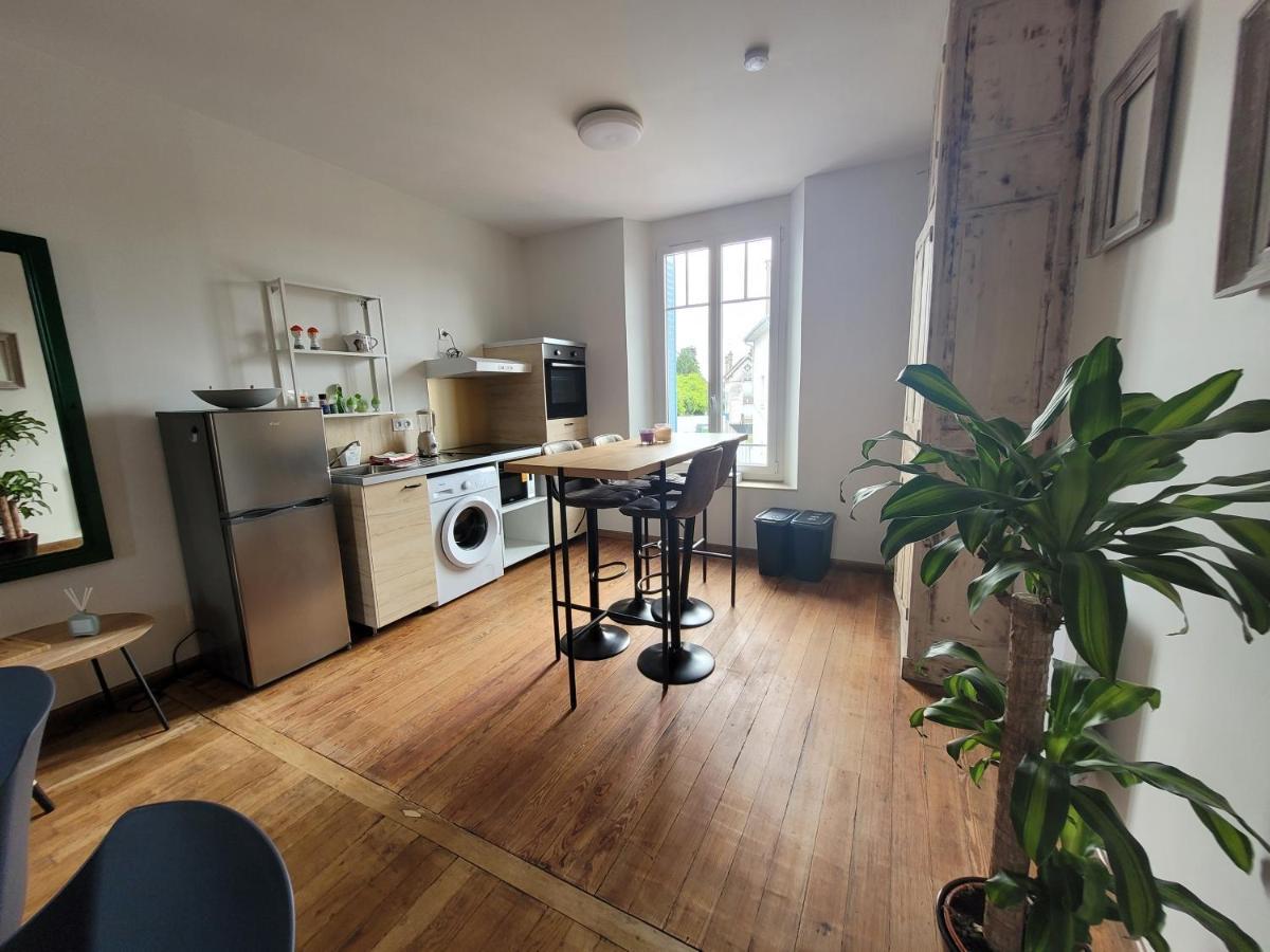 Appartements Cdg Joigny Dış mekan fotoğraf