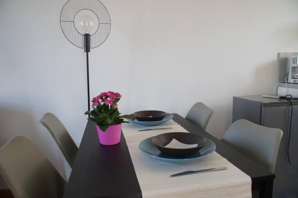 Appartements Cdg Joigny Dış mekan fotoğraf