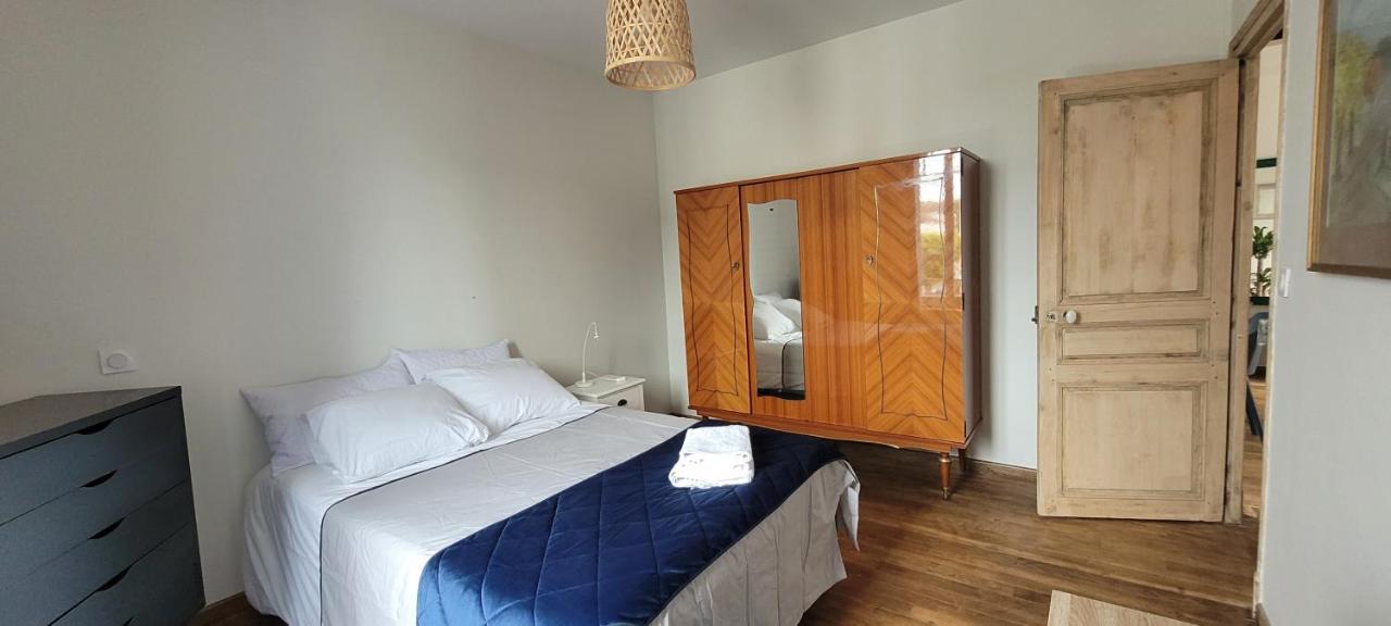 Appartements Cdg Joigny Oda fotoğraf