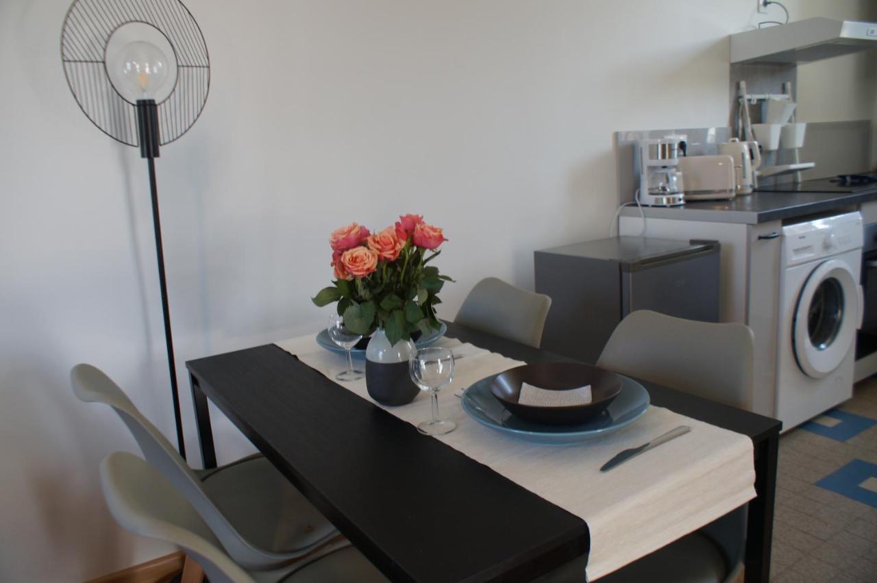 Appartements Cdg Joigny Dış mekan fotoğraf