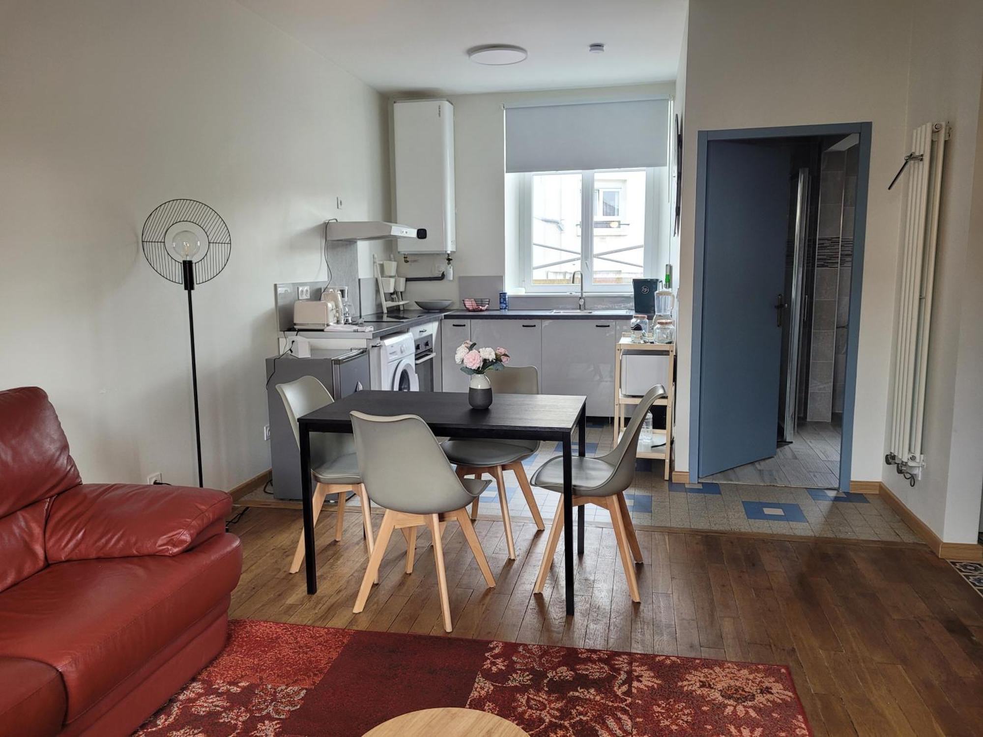 Appartements Cdg Joigny Oda fotoğraf